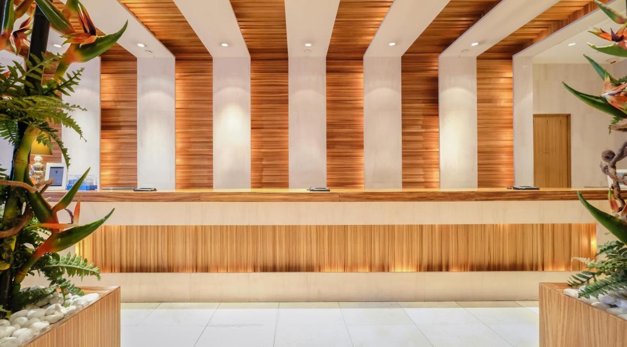 Gloucester Luk Kwok Hongkong Exterior foto